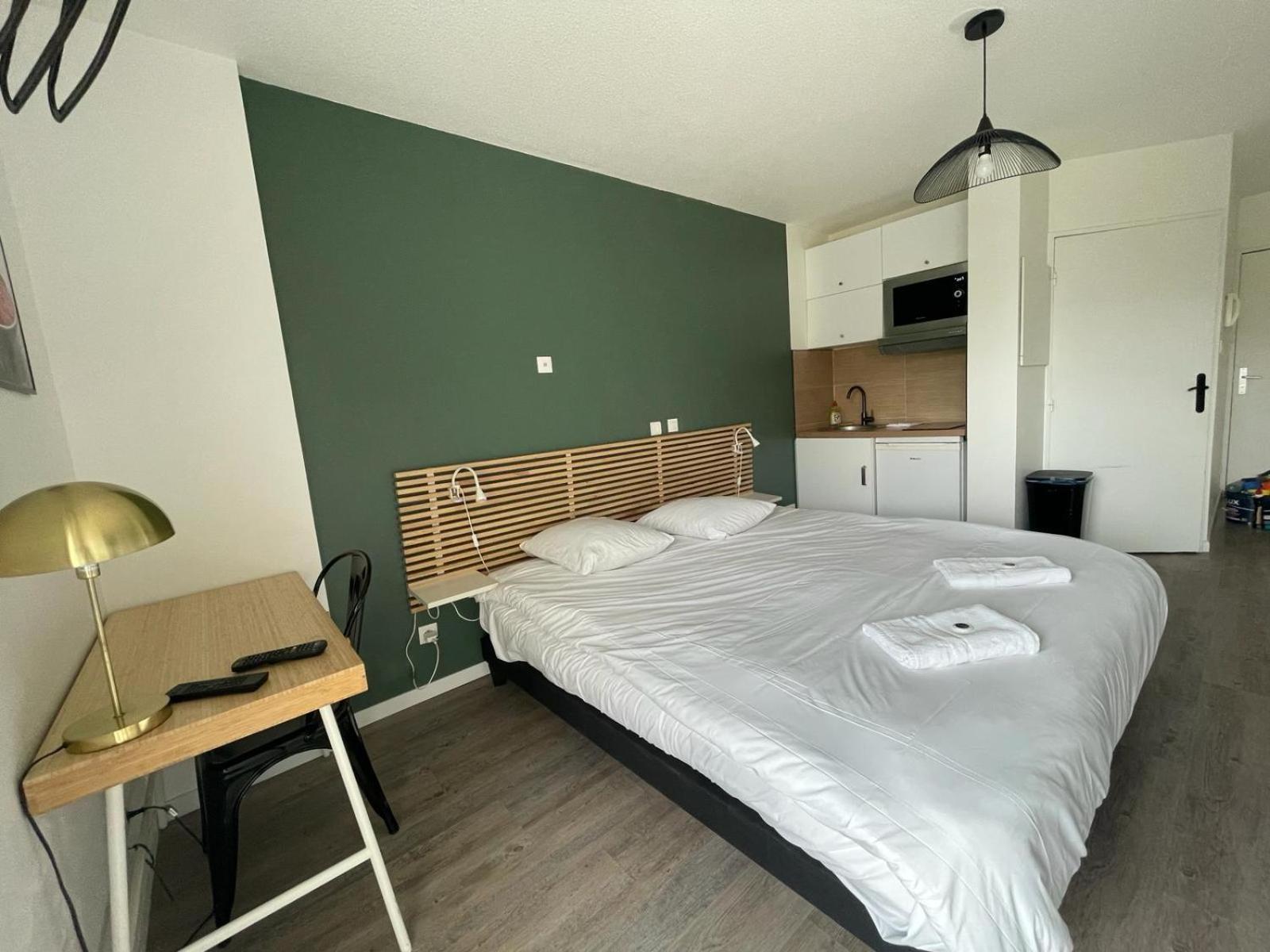 Bel appartement design tout confort  Cenon Extérieur photo
